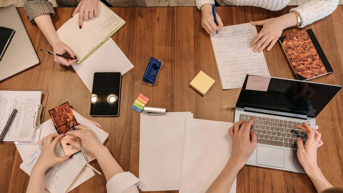 Writing software for content teams vs agencies